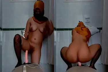 Cewek Pramuka Sange Genjot Mainan Muncrat Becek